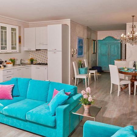 Garda Blue Lake Home Luxury Appartment Desenzano del Garda Exterior photo