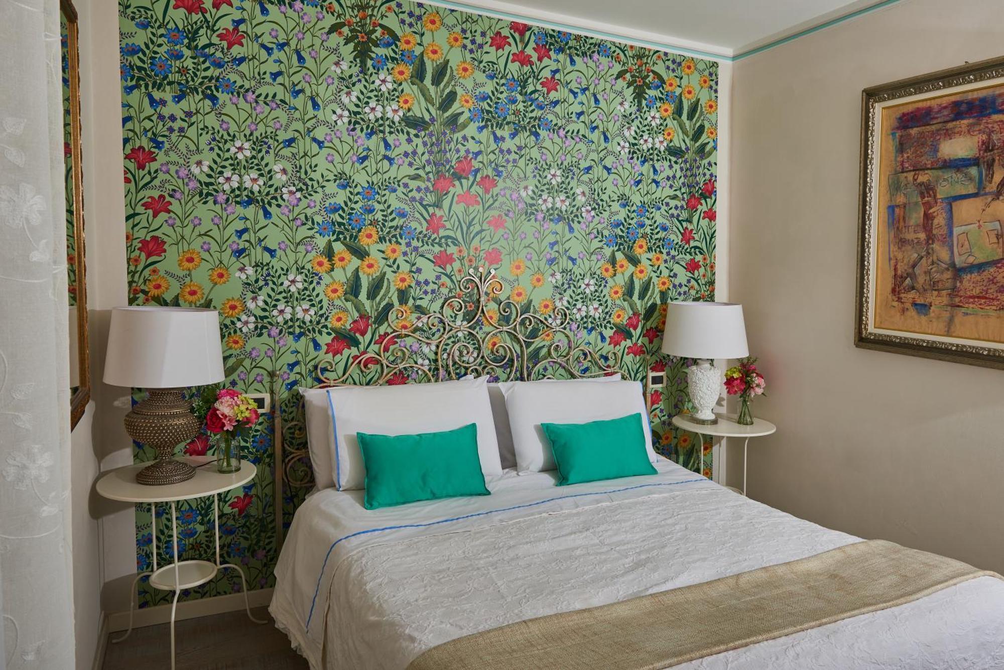 Garda Blue Lake Home Luxury Appartment Desenzano del Garda Exterior photo
